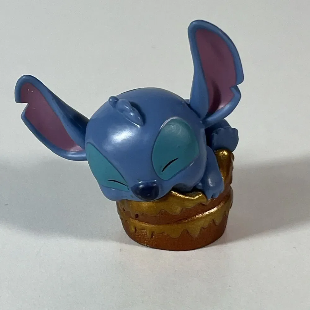 Disney Stitch Just Play Stitch with Cake Collectible Mini Figure